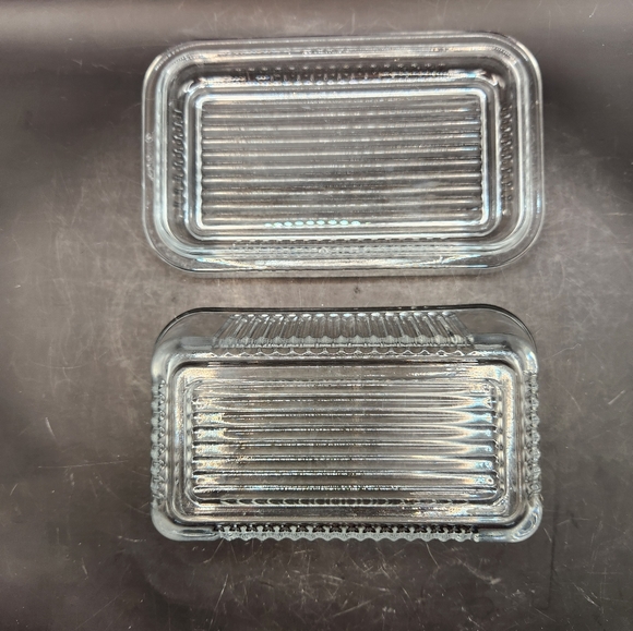 Ribbed 6"x3" Covered Clear Glass Refrigerator Dish - Picture 9 of 12